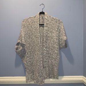 Light, short-sleeve knitted gray and white Kirra cardigan!